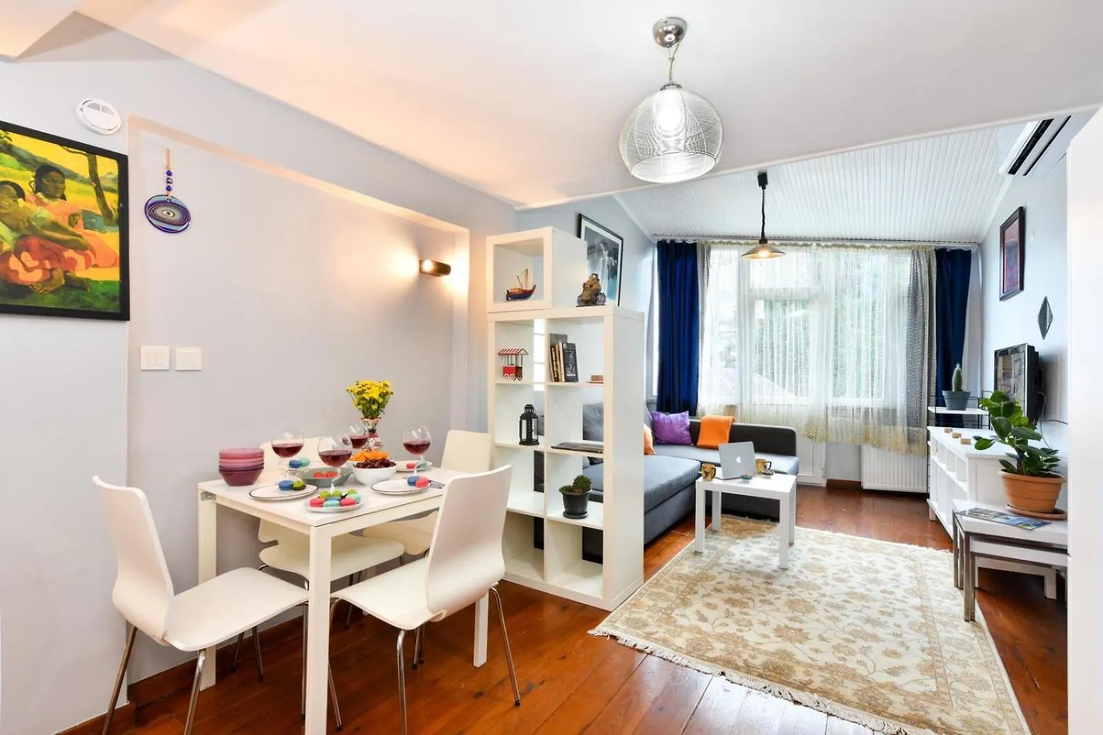 The Maiden Tower From Your Bedroom Romantic View, In Taksim Square اسطنبول