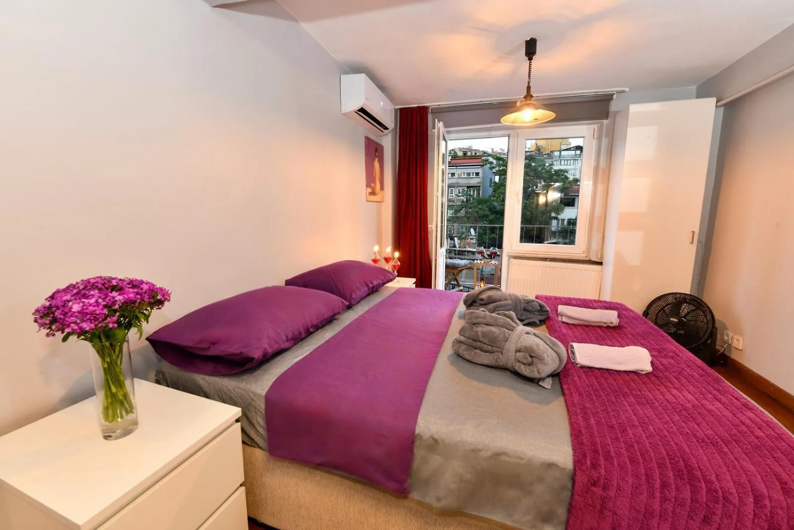 The Maiden Tower From Your Bedroom Romantic View, In Taksim Square اسطنبول شقة