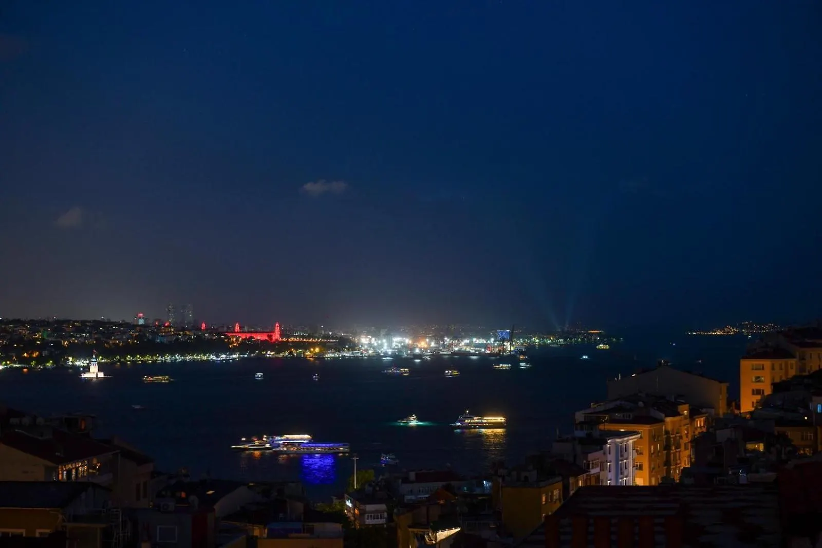Apartment The Maiden Tower From Your Bedroom Romantic View, In Taksim Square Istanbul